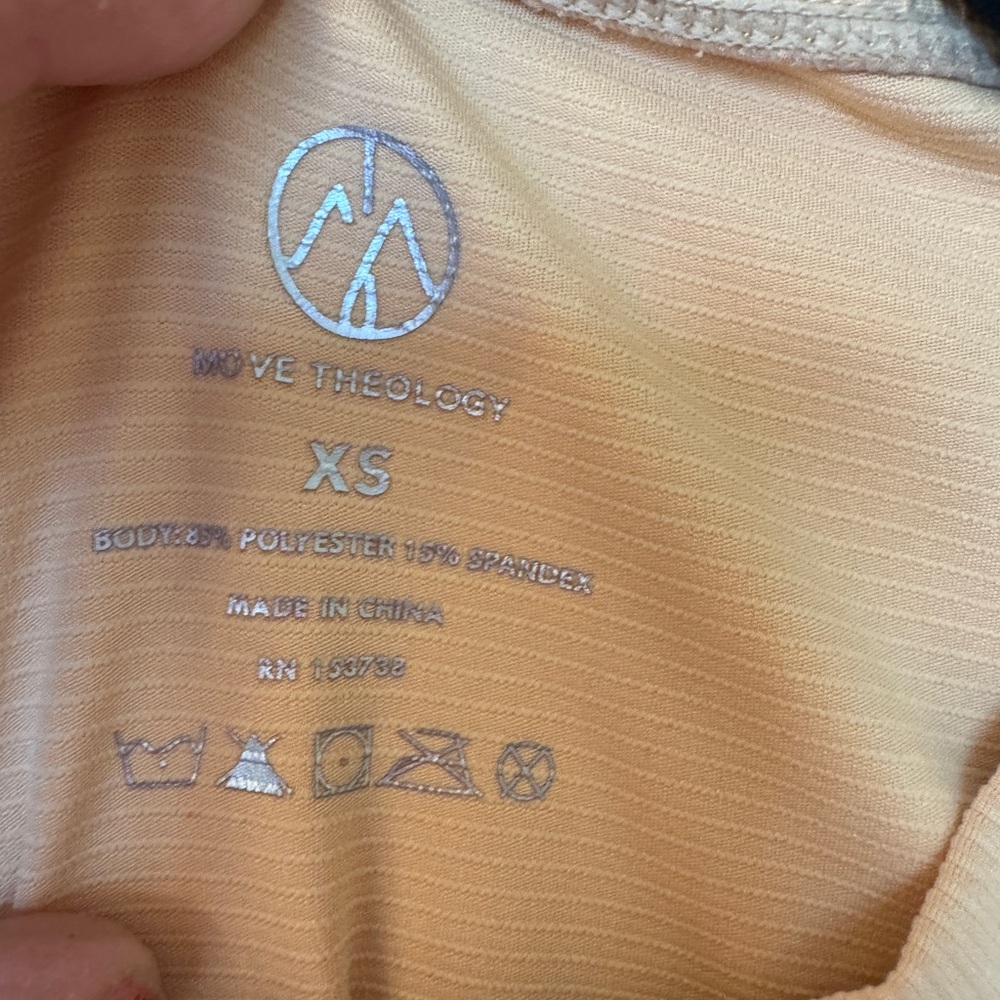 Move Theology size XS tan crop top with built in bra - Picture 2 of 5